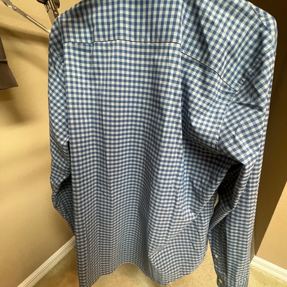 Vineyard Vines Slim Fit Cooper Shirt Checkered Button Up Medium - Picture 3 of 3